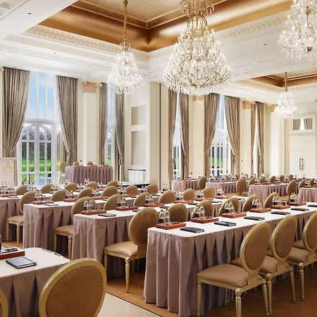 아파트 Adare Manor & *