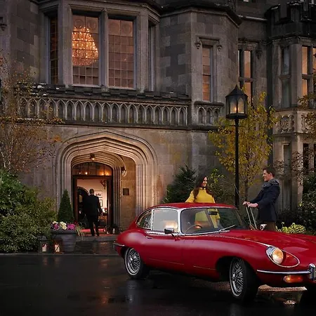Adare Manor & 아파트