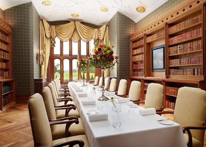 Adare Manor & Апартаменты