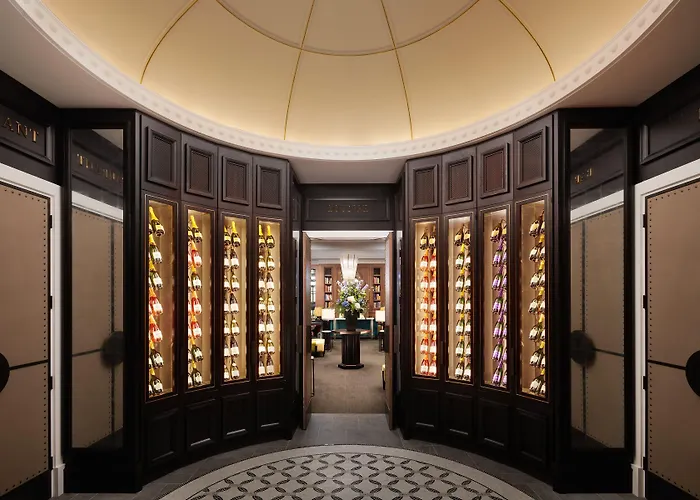 Adare Manor & Апартаменты *