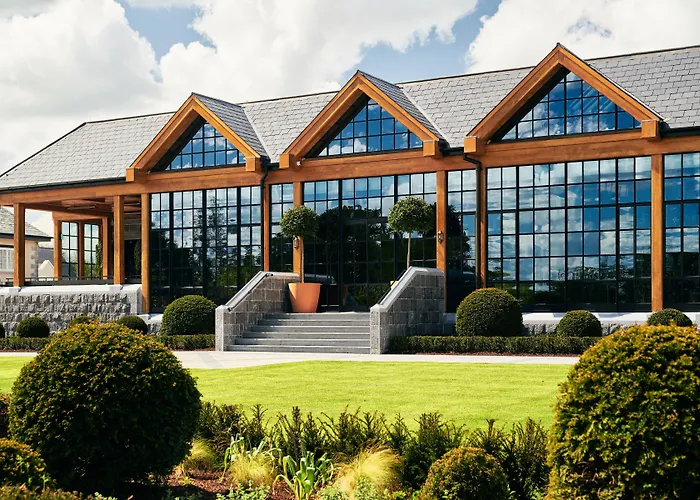 Adare Manor & Апартаменты