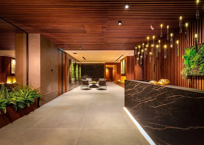 Adare Manor & Апартаменты Лимерик