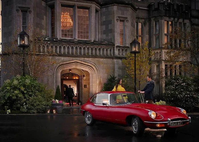 Adare Manor & Апартаменты