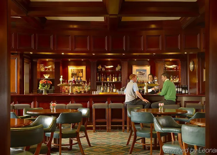 Adare Manor & Апартаменты *