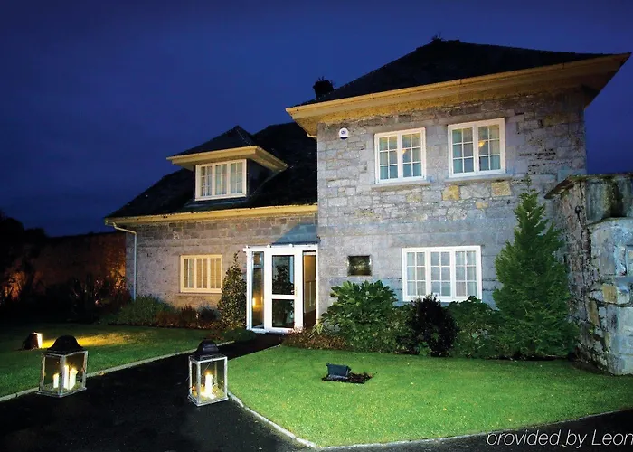 Adare Manor & Апартаменты *